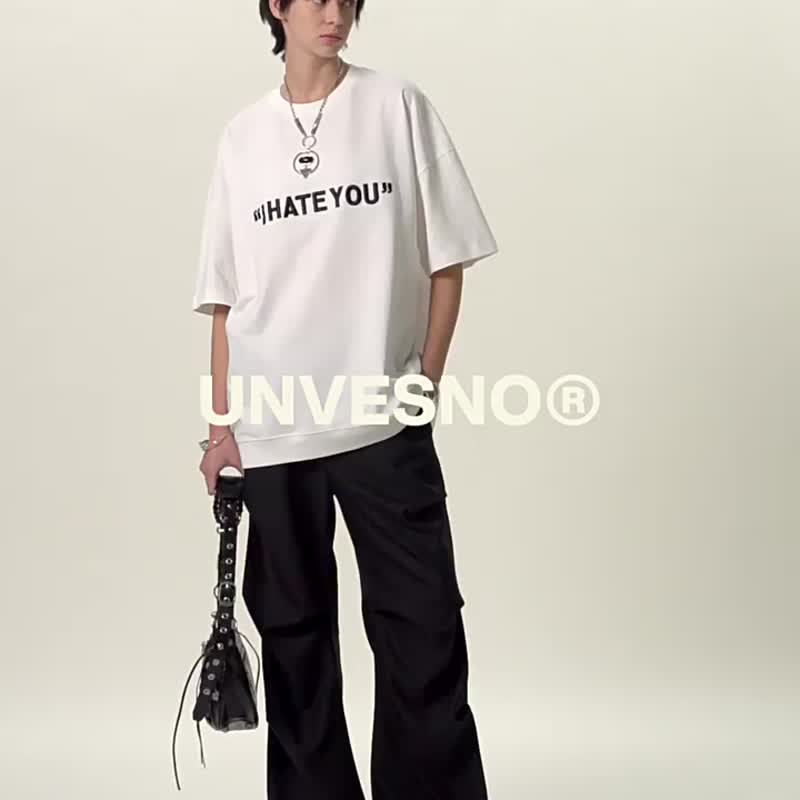 UNVESNO 字母文字刺繡潮牌休閒情侶寬松打底短袖T恤男 SWS-1236 - 男 T 恤 - 棉．麻 
