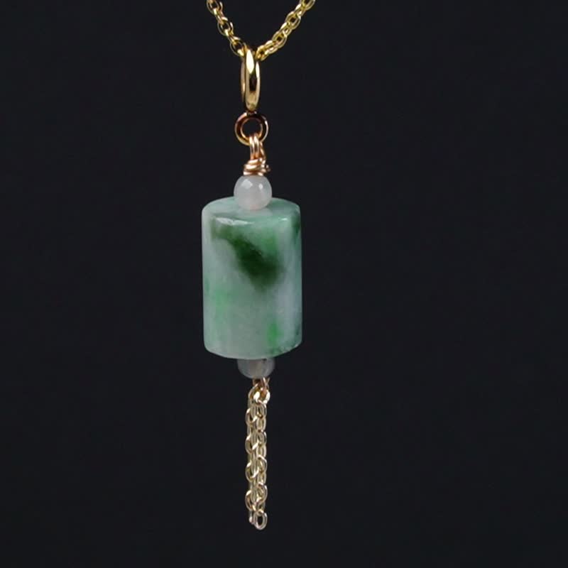 [Everything goes well] Green Flower Jadeite Passepartout Necklace 14K gold-filled | Natural Burmese Jadeite A-grade - สร้อยคอ - หยก สีเขียว