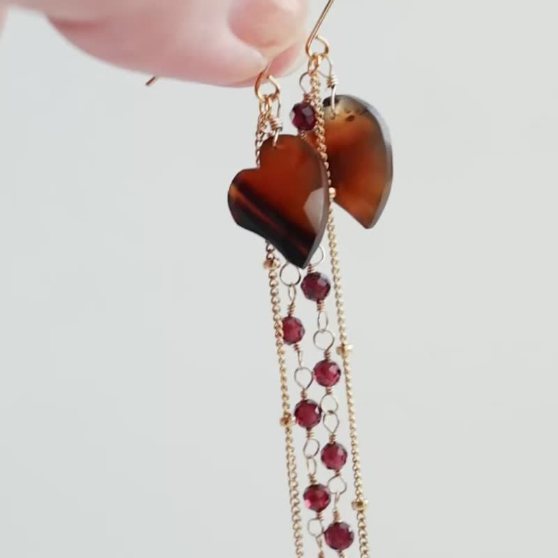 Montana Agate Garnet Pierced Earrings Clip-On Earrings Charms Long Earrings - ต่างหู - หิน สีนำ้ตาล