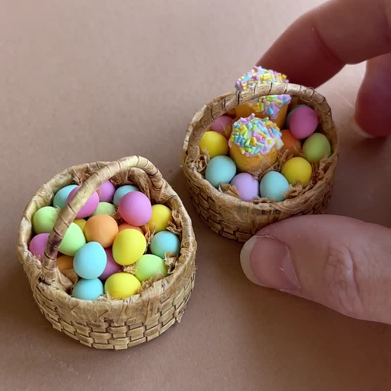Doll Miniature Easter basket for doll games, dollhouse, scale 1:12 - 玩偶/公仔 - 其他材質 多色