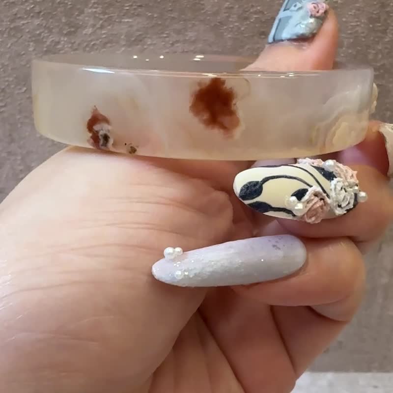櫻花瑪瑙手鐲 瑪瑙手鐲稀有方鐲冰透紅勾邊意境款冰底氣質54圈 - 手鍊/手環 - 玉石 