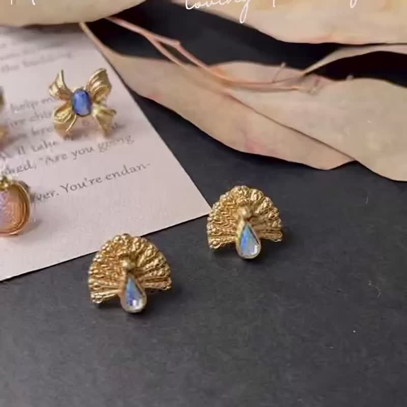 Avon Aurora Peacock Ear Acupuncture - Earrings & Clip-ons - Other Metals Gold