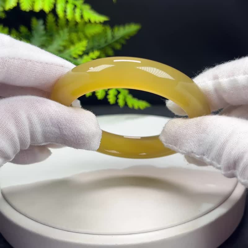 精美 金色瑪瑙手鐲 54MM 冰潤起光玉髓手環 金條子 財富財運氣場 - 手鍊/手環 - 半寶石 金色