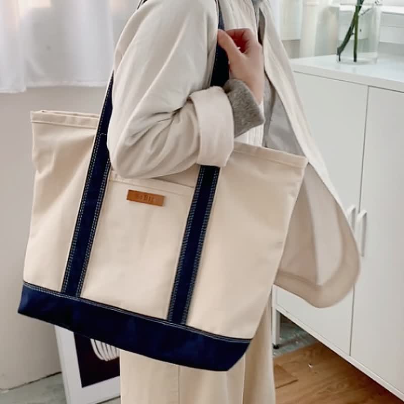 sobag Japanese blue and white summer large-capacity canvas shoulder bag unisex neutral commuting art tote - Messenger Bags & Sling Bags - Cotton & Hemp White