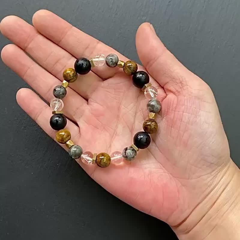 Avoiding evil and gathering wealth to balance the chakras-Golden Peter x White Asai x Flame Stone x Black Agate Six-character Mantra Bronze Bracelet - Bracelets - Crystal Multicolor