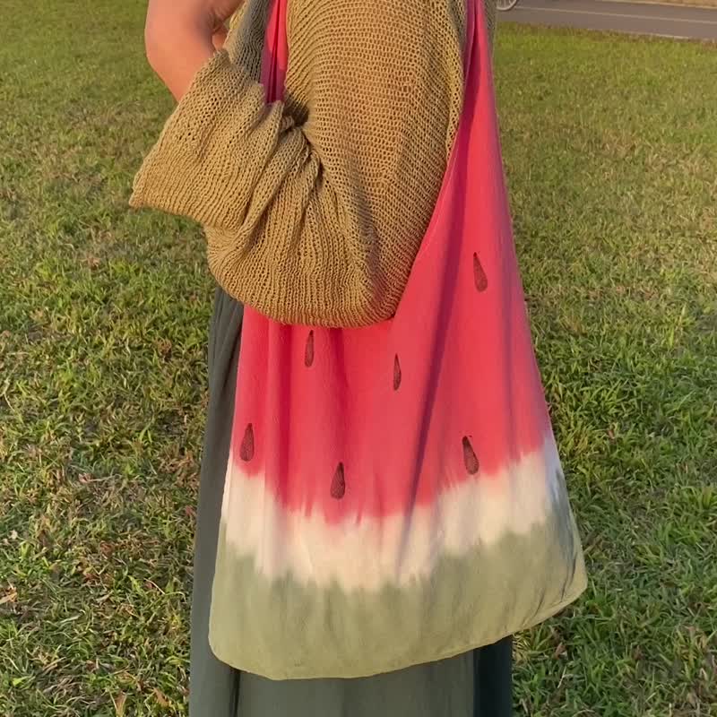 Xiaoyu Watermelon Knotted Shoulder Bag Adjustable Shape Shoulder Bag/Lightweight Summer Accessory/Artisan Handmade Rendering - Handbags & Totes - Cotton & Hemp Yellow