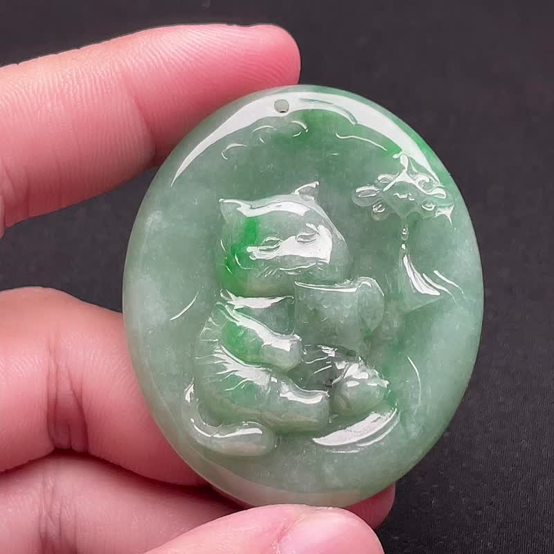 Ice waxy green jade cute animal brand Natural Burmese jade jade A