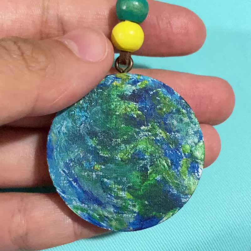 Planet Series-Hand-painted Wooden Earth Necklace - สร้อยคอ - ไม้ สีน้ำเงิน