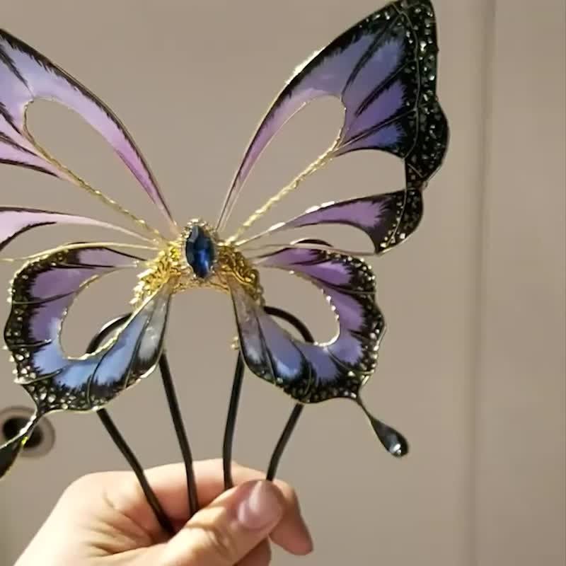 【HotSummer】Crystal Flower Series【Hollow Blue Purple Butterfly】~Cast Iron Hairpin - เครื่องประดับผม - เรซิน หลากหลายสี