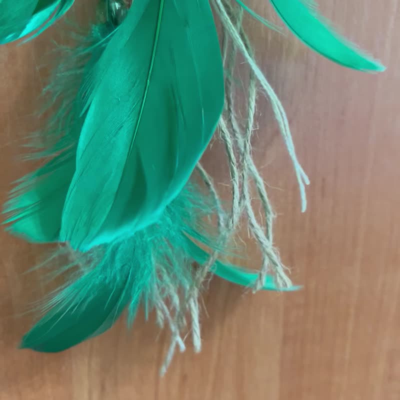 Dreamcatcher Tree Of Life Dream Catcher With Green Beads And Feathers Wall Decor - ตกแต่งผนัง - งานปัก สีเขียว