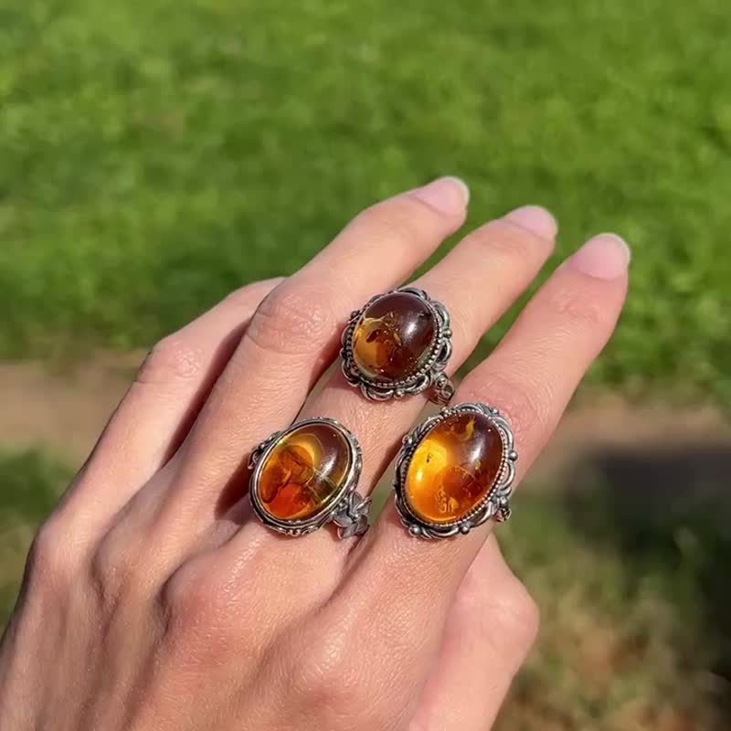 Welcome Yao 925 Silver amber ring amber ring live mouth ring adjustable handmade silver jewelry natural stone - แหวนทั่วไป - คริสตัล สีเงิน