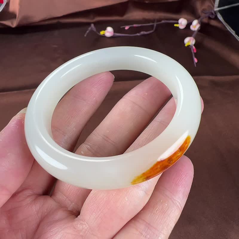 天然新疆和田玉羊脂玉籽料小寬版手鐲 圈口52mm 做工精緻 - 手鍊/手環 - 玉石 