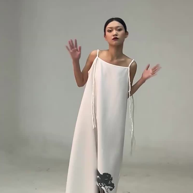 原創設計感裙擺鏤空吊帶長裙新中式印花百搭連衣裙國風 - 洋裝/連身裙 - 其他材質 白色