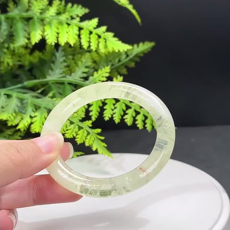 精美 檸檬黃水晶手鐲 53MM 冰透彩虹閃片碎碎冰黃色水晶 情緒調整 - 手鍊/手環 - 水晶 黃色