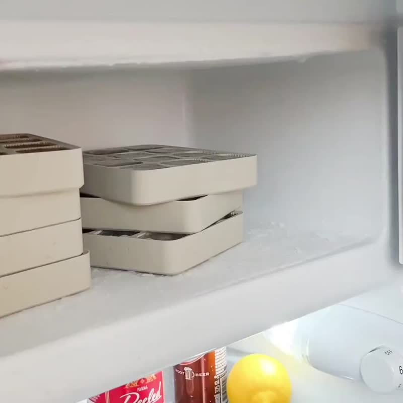 hako Silicone Ice Tray (12 cubes) - Kitchen Appliances - Silicone Silver