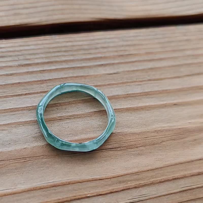 親翠 天然瓜地馬拉翡翠 高冰飄花竹節手指鐲10號戒圈 - 戒指 - 玉石 多色