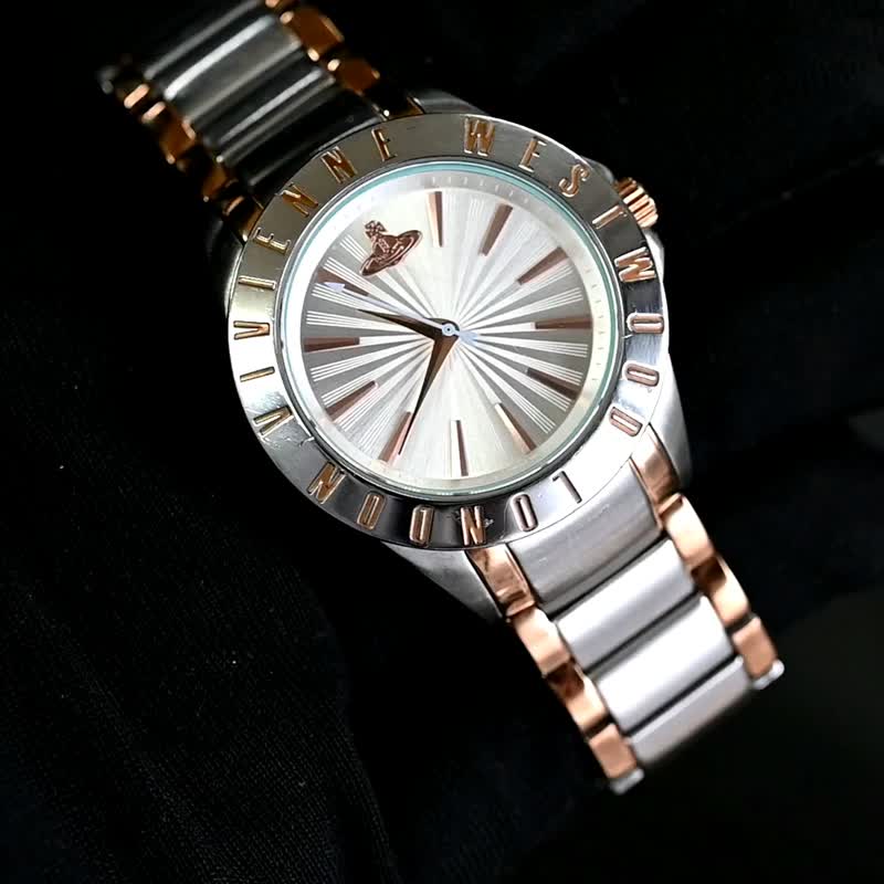Vivienne Westwood ユニセックス 女性 腕時計 2トーン 34mm コンビカラー VV099RSSL 箱,ベルトパーツ付 手錶 - 男錶/中性錶 - 不鏽鋼 銀色