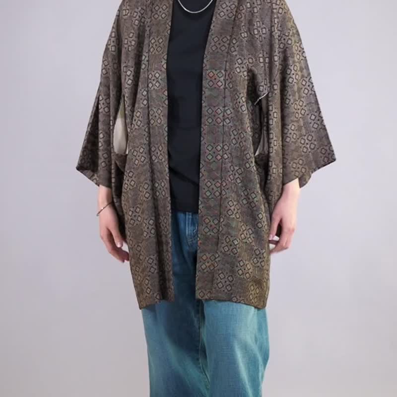 【日本製】vintage Kimono mens, auspicious pattern, 大島紬 bronze brown - Loungewear & Sleepwear - Silk Brown