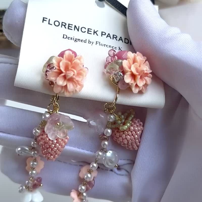 Strawberry Beaded Gemstones Dangle Earrings Unique Gifts - ต่างหู - เรซิน สึชมพู