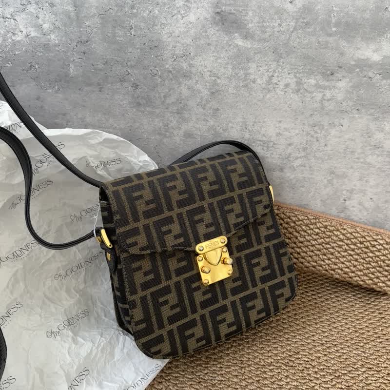 中古包 Fendi 芬迪 經典老花小方胖包 - 手提包/手提袋 - 其他材質 咖啡色