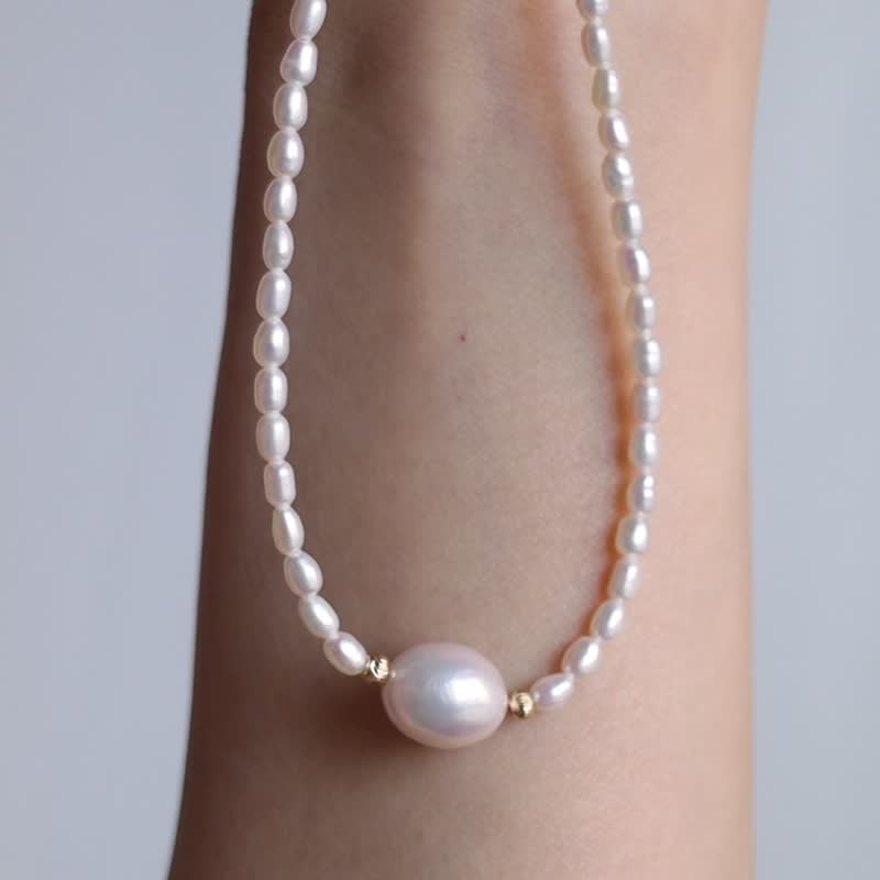 Brilliant Comet-White Pearl Necklace Natural Freshwater Pearl Baroque Pearl - Necklaces - Pearl 