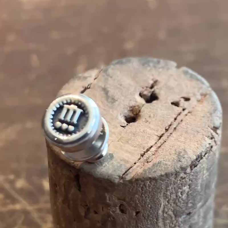 シルバー925 ピアス/片耳用/シンプル/シルバーアクセサリー メンズ/男性プレゼント/pe32 - 耳環/耳夾/耳骨夾 - 純銀 銀色