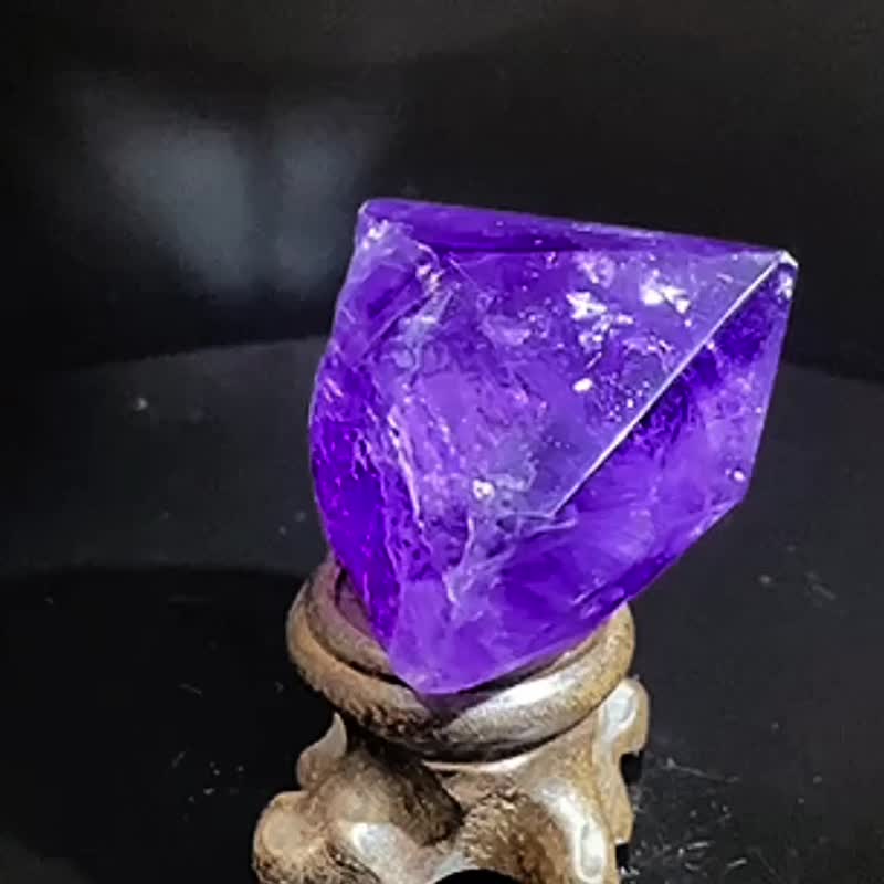 精品高紫度紫水晶 骨幹水晶 大師水晶能量原礦石 Eleatial Amethy - 擺飾/家飾品 - 水晶 紫色