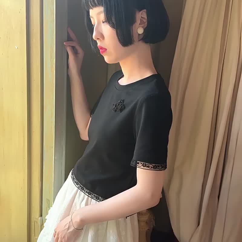 黑色 蕾絲短袖圓領T恤 全棉百搭通勤上衣 - 女 T 恤 - 棉．麻 黑色