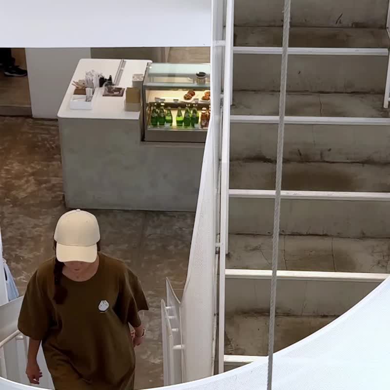 麻糬兔yoga-oversize T-shirt(橄欖綠) - 其他 - 棉．麻 咖啡色