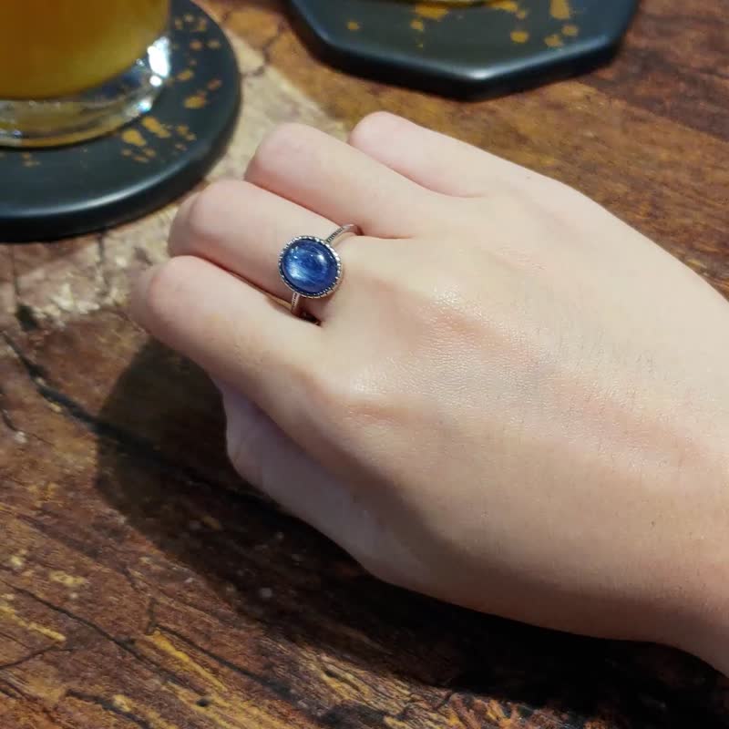 蔚藍海域 | 藍晶石 復古滾珠925 純銀戒指 水晶寶石戒指 輕珠寶 - 戒指 - 寶石 藍色