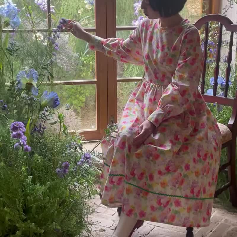 暈染花花 法式復古圓領繁花少女油畫洋裝 收腰繫帶裙子連衣裙 - 洋裝/連身裙 - 棉．麻 粉紅色