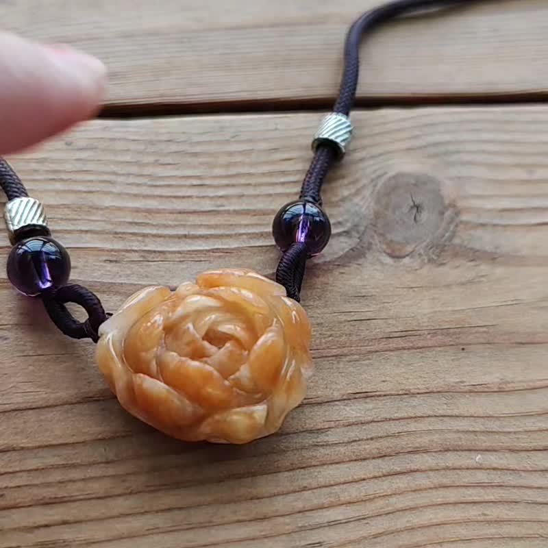 純翠 天然翡翠 冰橘紅特殊色美玫瑰花調整式繩鏈 附台證 - 項鍊 - 玉石 多色