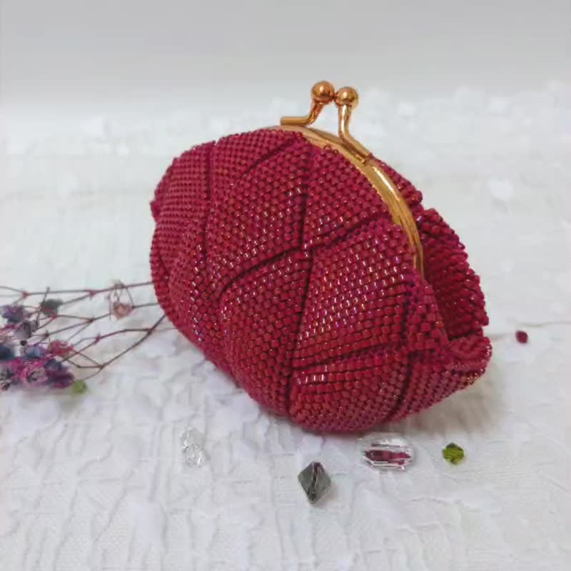 Plum mouth gold bead bag DIY material bag knitting/crochet/mouth gold bead bag/coin purse/small coin purse - เย็บปัก/ถักทอ/ใยขนแกะ - แก้ว หลากหลายสี