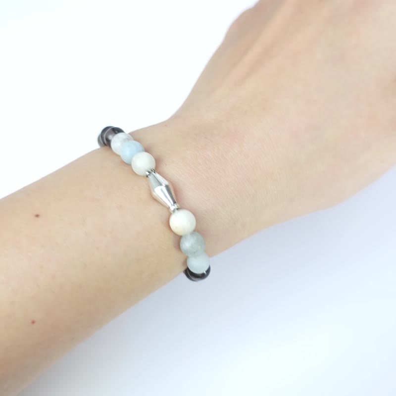 Ice Blue Obsidian (Aquamarine/Ice Obsidian) (13cm) - สร้อยข้อมือ - หิน สีน้ำเงิน