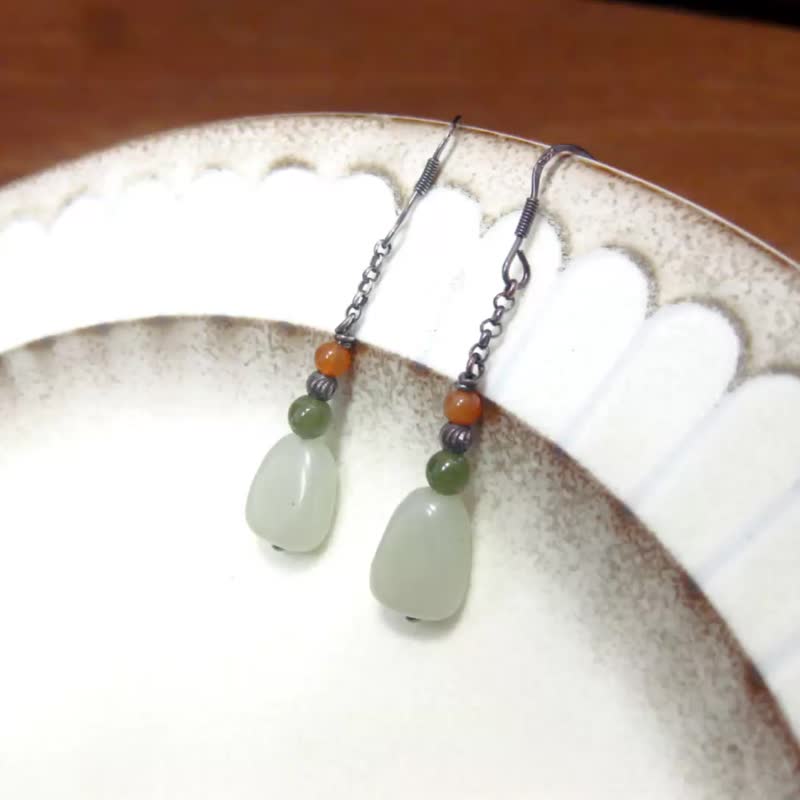 Sterling silver design earrings topaz + Taiwan Toyota jade + white jade + 925 Silver(ear hook) - ต่างหู - หยก สีเขียว