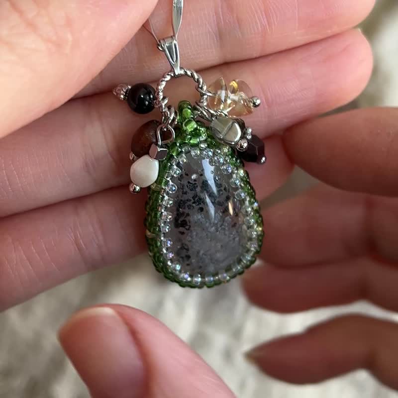 Glass rice beads x natural stone biotite symbiosis white crystal beaded pendant with anti-allergic steel chain - Necklaces - Crystal Green