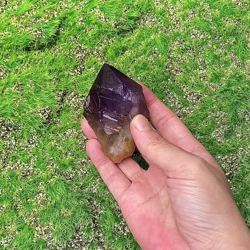 天然能量礦石//紫水晶骨幹//貴人 冥想 智慧 // 財運 療癒 消磁 - 擺飾/家飾品 - 水晶 紫色