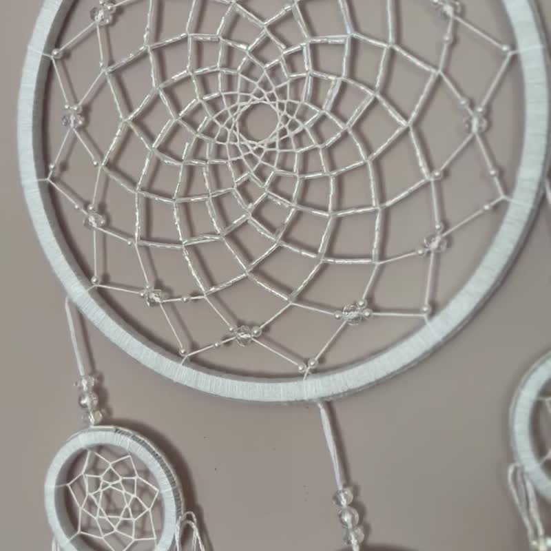 White Boho Dreamcatcher With Cristals And Pearl Beads Wall Decor Bedroom - Wall Décor - Thread White