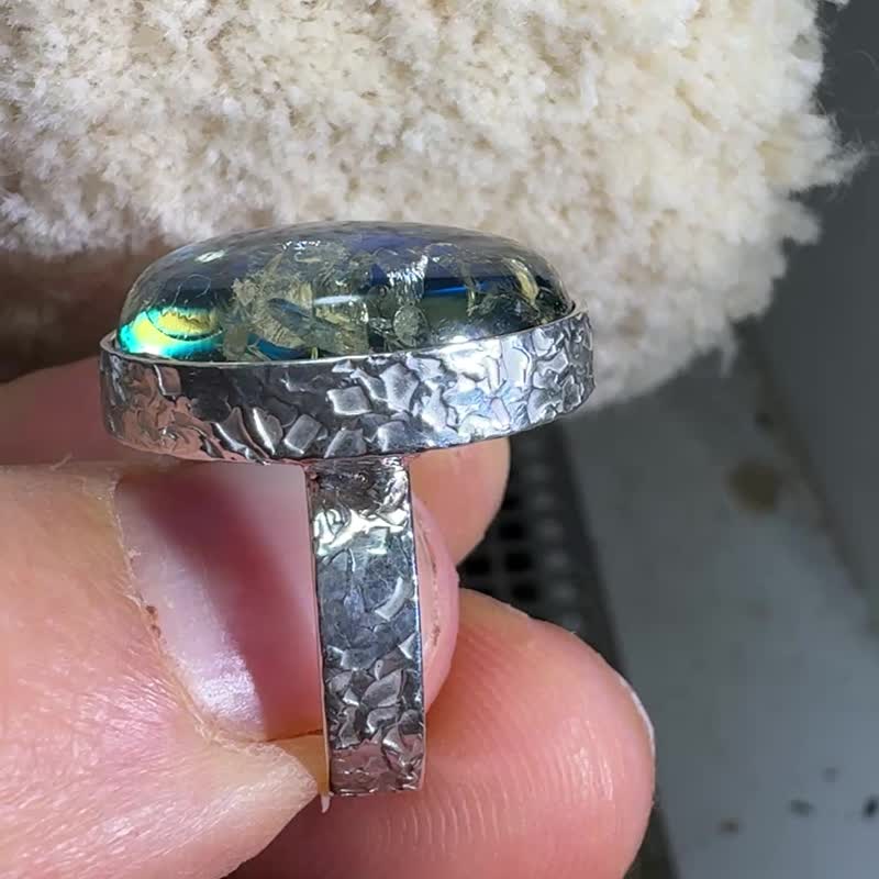 6号リング、神秘的なブルーアンバーリング、一点物 - リング・指輪 - 半貴石 ブルー