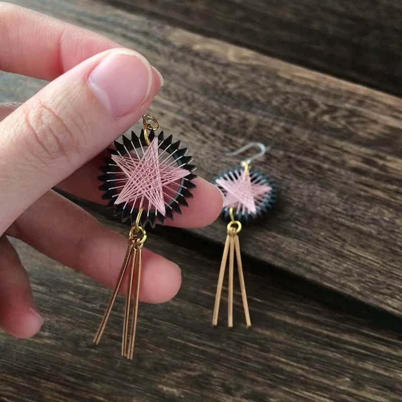 Shooting star earrings / dusty pink / silk thread / gold line / shipping free - Earrings & Clip-ons - Silk Pink