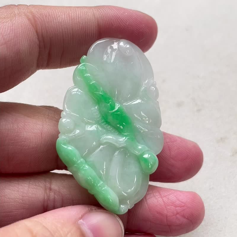 冰綠翡翠蓮年有魚 | 天然緬甸玉翡翠A貨 - 其他 - 玉石 綠色