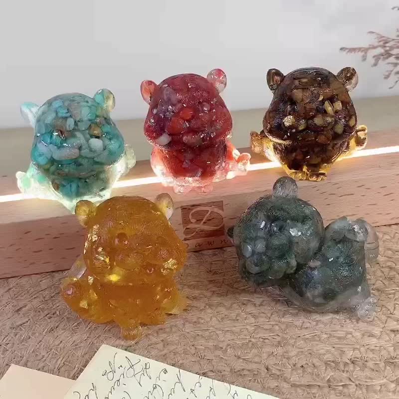 Crystal Lucky Tiger Size M | Natural Stone Ornaments | New Year Gifts and New Year Decorations | Five Elements - ของวางตกแต่ง - คริสตัล หลากหลายสี