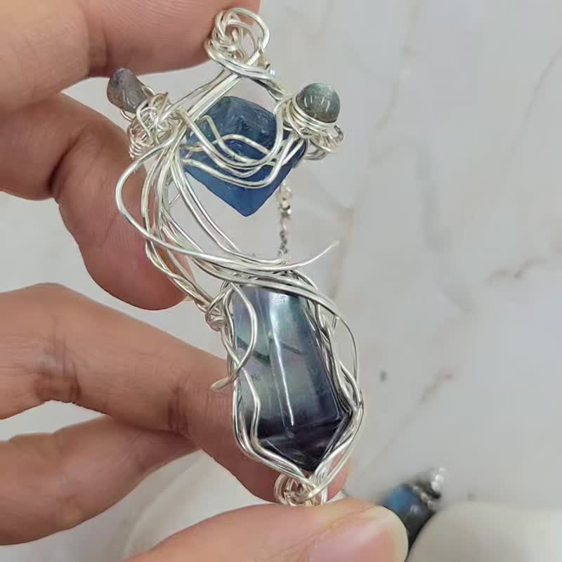 Blue Stone labradorite hand-wound pendulum - ของวางตกแต่ง - คริสตัล 