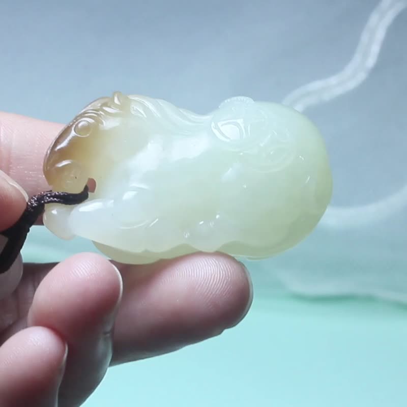 【馬到成功】和田玉 項鏈 吊墜 雕刻設計玉石掛件 十二生肖馬 - 項鍊 - 玉石 白色
