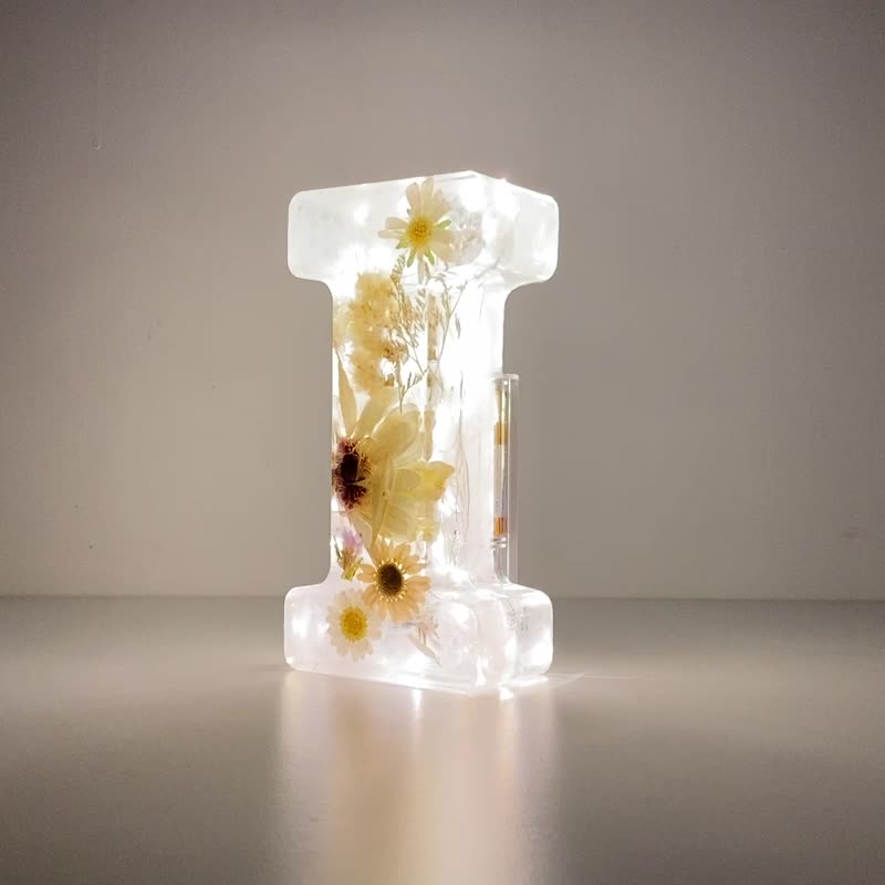 Dried Flower Resin Lamp with White Smudge-I - Lighting - Resin White