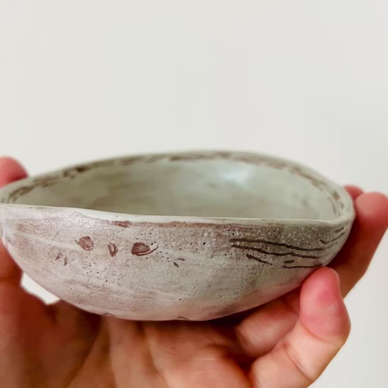 Snow Elf Oval Bowl 110ml - Bowls - Pottery 