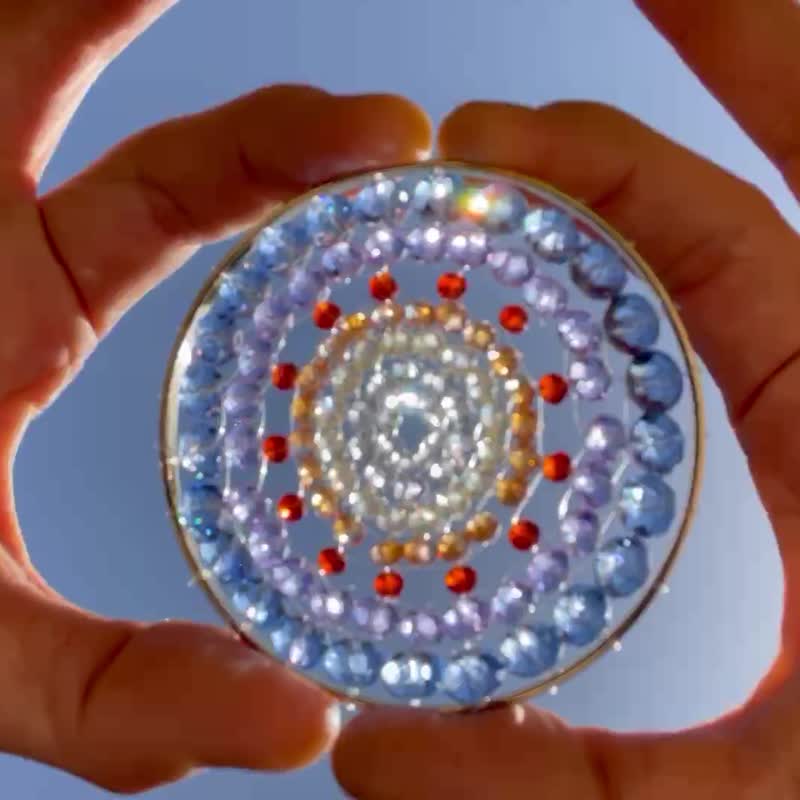 Present of light Asahi Mandala Suncatcher - อื่นๆ - แก้ว หลากหลายสี