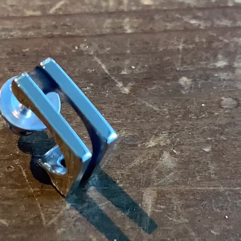 四角 フープ/シルバー925 ピアス/片耳用/シンプル/シルバーアクセサリー メンズ/日本製/送料無料/男性プレゼント/pe47 - 耳環/耳夾/耳骨夾 - 銀 銀色