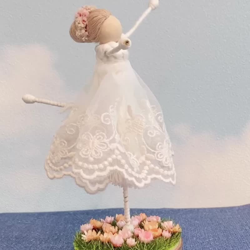 マクラメフランス編み天使の飾り-バレエシリーズ - 置物 - コットン・麻 ホワイト