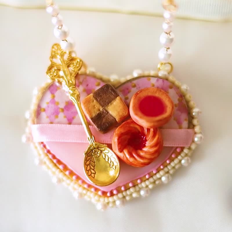 クラシカルな焼き菓子のネックレス/ピンク japan - 鎖骨鍊 - 樹脂 粉紅色